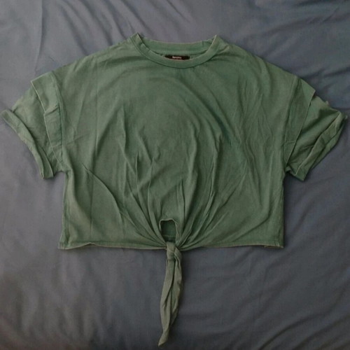 Bershka green crop top like new, size XS
