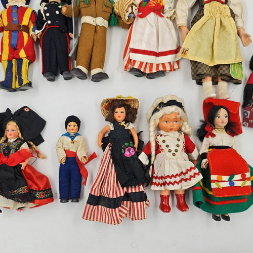 European collectible dolls used, very good condition