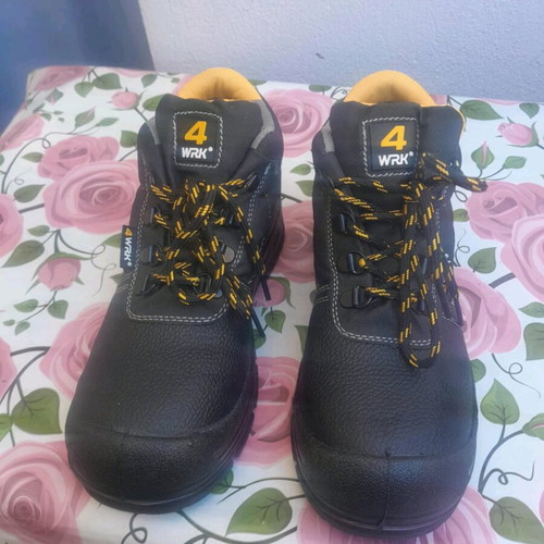 4 Work Safety Boot Size 38 New Unworn