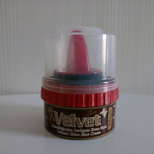 Dark brown shoe polish unused