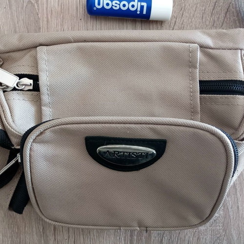Aristi waist bag beige - black like new