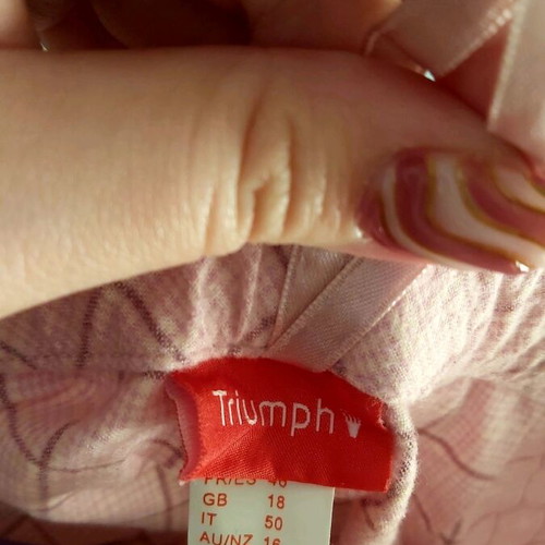 Triumph pajama pants size 44 pink like new