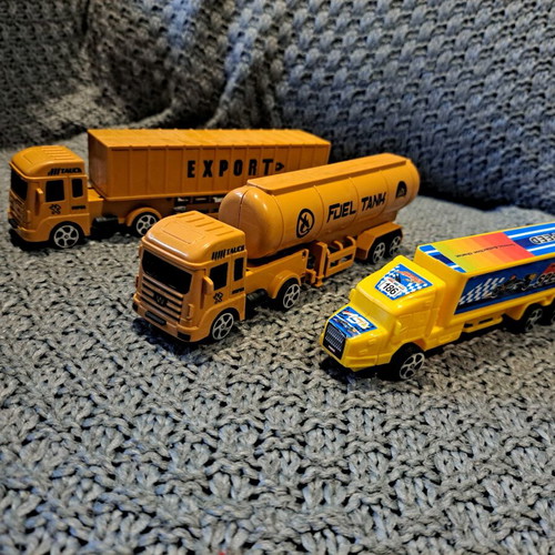Set of 3 truck vehicles like new
