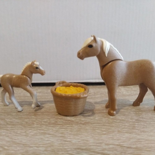 Playmobil Country Horse with Foal like new
