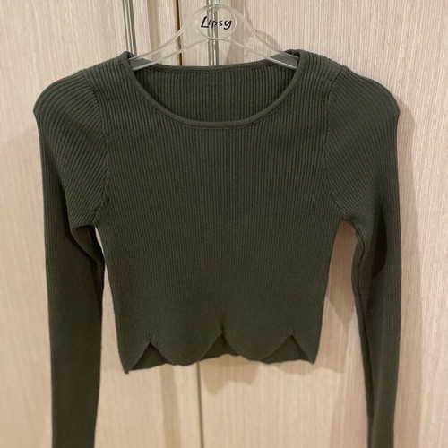 Crop top rip cypress new, size S