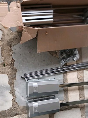 Ανσανσερ ντουλάπας σαν καινούργιο, σετ 3 μηχανισμοί για ντουλάπια 60-75 πόντους