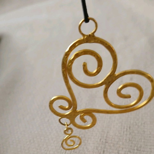 Vintage Ancient Greek Hammered Pendant Gold Plated New