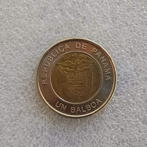 Panama 1 Balboa Coin 2011 used, bimetallic
