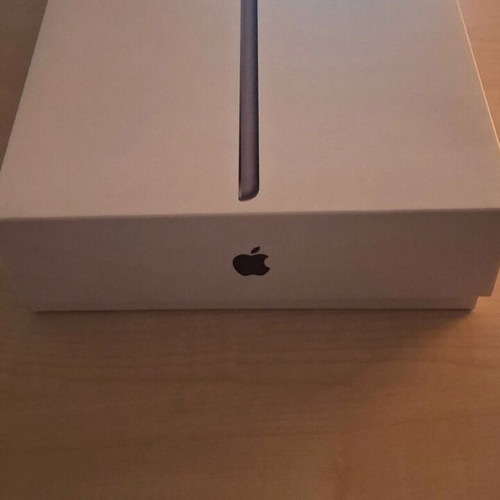 Apple iPad 9th Gen 10.2" Wi-Fi 64GB Space Grey new with case