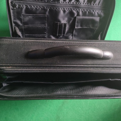 Cardinal professional laptop bag briefcase with multiple pockets and shoulder strap