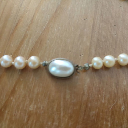Necklace with faux pearls vintage 45cm used