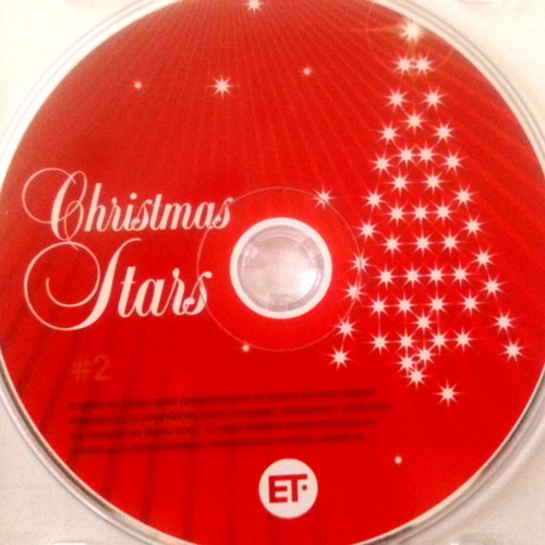 Pack of 2 Christmas CDs like new, traditional