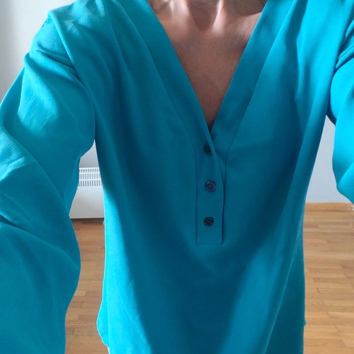 Turquoise shirt blouse new, comfortable fit, size S
