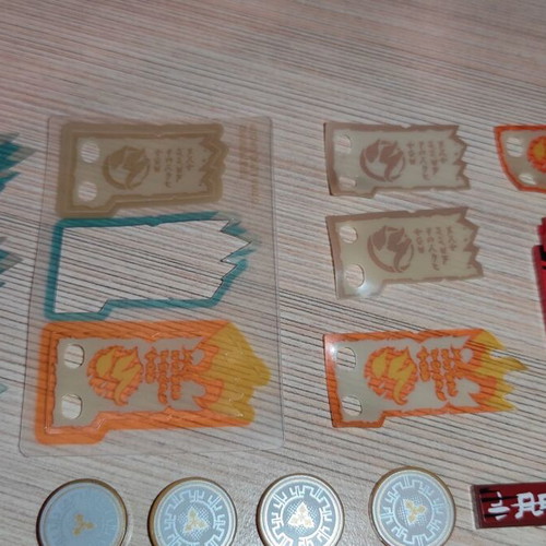 Lego Ninjago parts used, banners and tiles