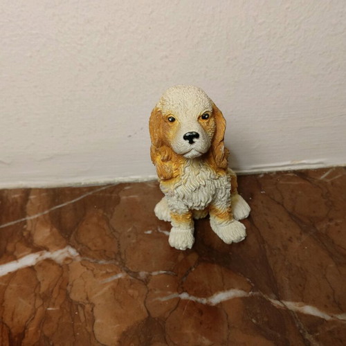 Decorative dog figurine like new, about 7 cm