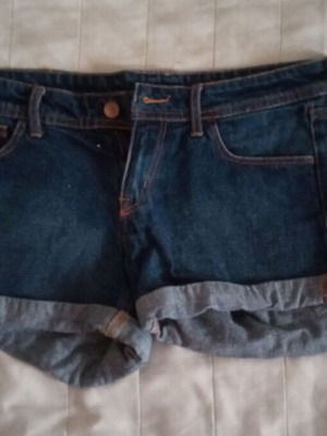 H&M women's skinny low waist shorts size 38 like new blue