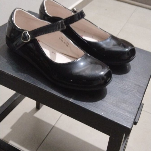 Black children's ballerina shoes, size 36
