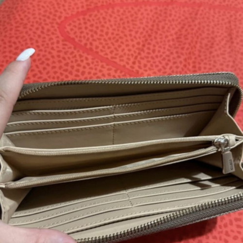 Guess women's genuine wallet, beige and brown