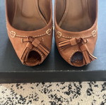 Massimo Dutti women's suede pumps size 37 like new, brown