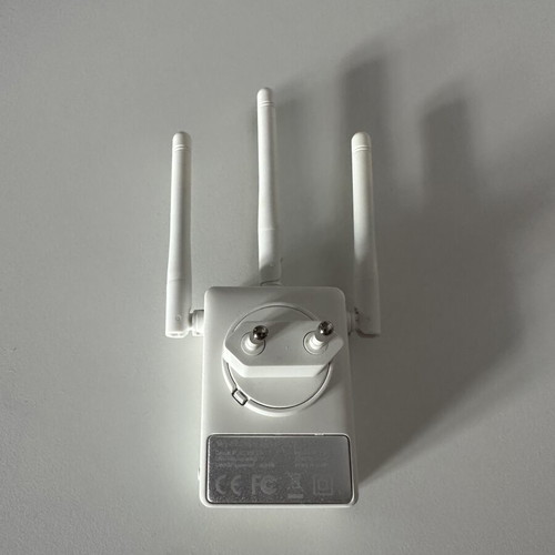 Turbo-X WLR-750 WiFi repeater