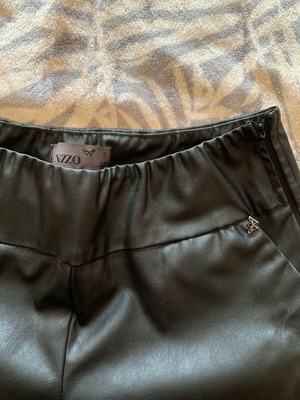 Enzzo Black Faux Leather Pants Large Like New With Zipper