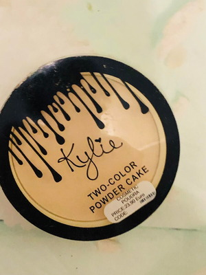 Kylie Compact 3 in 1 like new