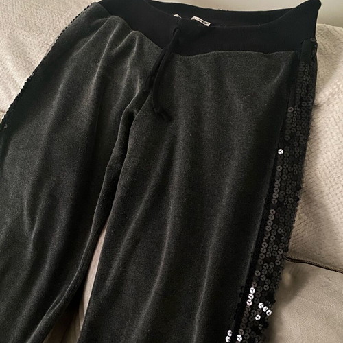 Velour tracksuit with sequins and 2 cotton leggings used