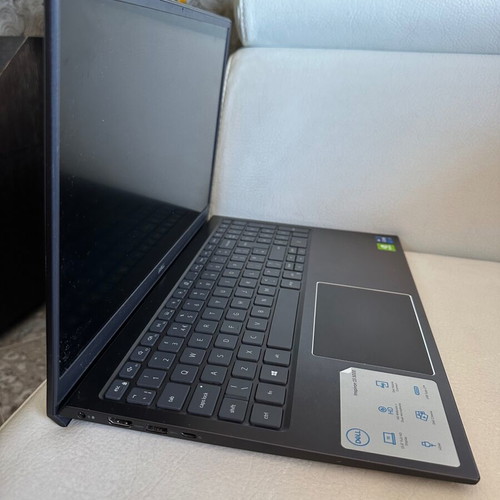 Dell Inspiron 15.6" FHD i7-1165G7 8GB 512GB SSD Windows 11 Home σαν καινούργιο