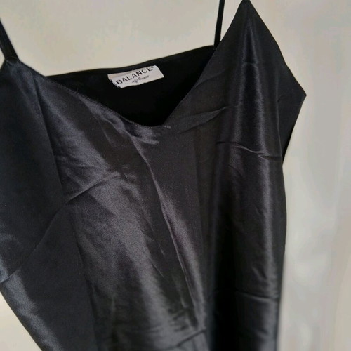 Black satin nightwear like new, size M