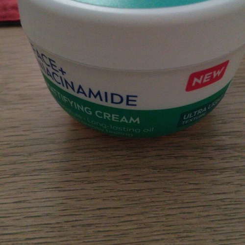Nivea Face+ Niacinamide Mattifying Cream new, moisturizing