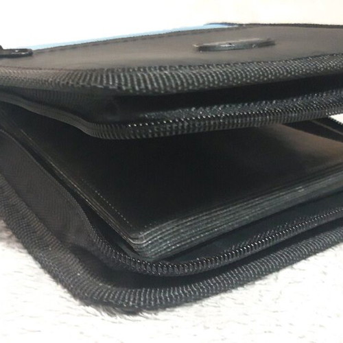 Urban CD case 28 slots like new with reinforced zipper