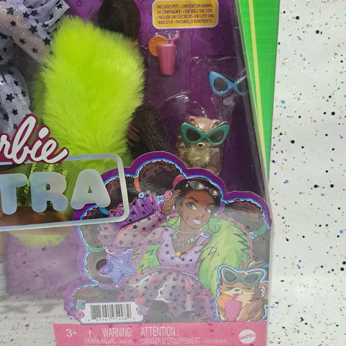 Barbie Extra #7 new in box with damaged packaging