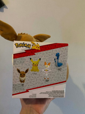Eevee Pokémon Plush Bear New