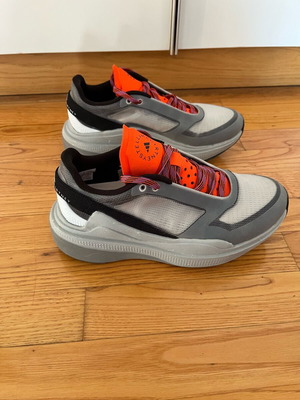 Stella McCartney sneakers size 38 like new, gray and orange