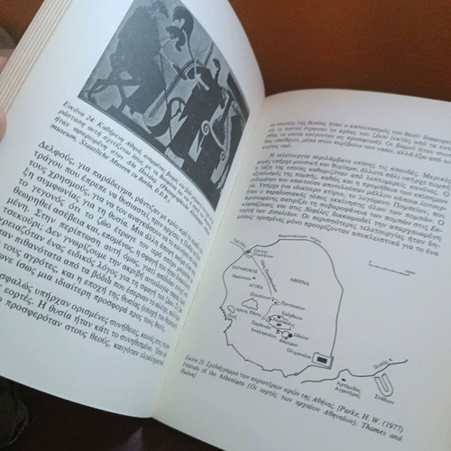 Book Social History of Ancient Athens like new
