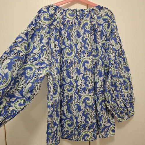 Zara blouse new, size XS, white and blue