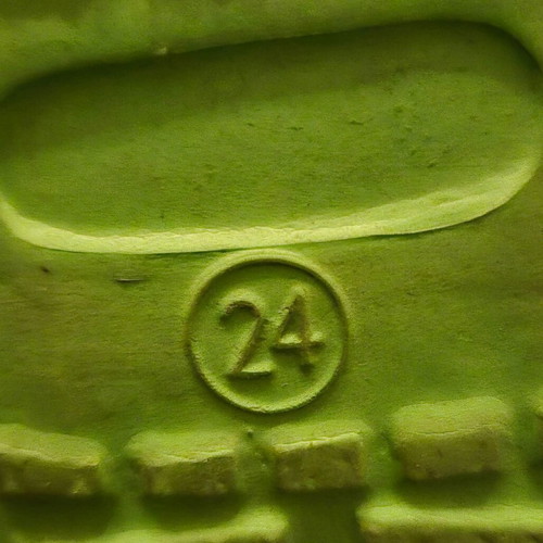 Slippers clogs perforated size 24 used, green