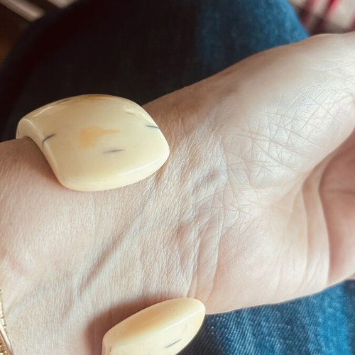 Vintage women's bakelite bracelet like new, beige and orange