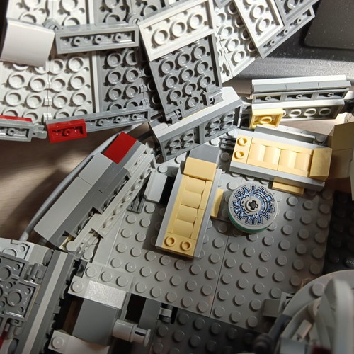 Lego Star Wars Millennium Falcon