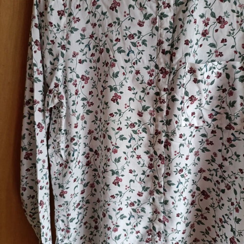 Floral lightweight shirt, medium to large