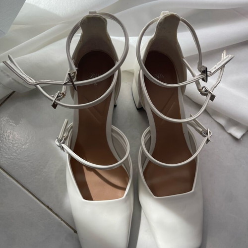 Zara Mary Jane’s ballerinas size 39 like new, white