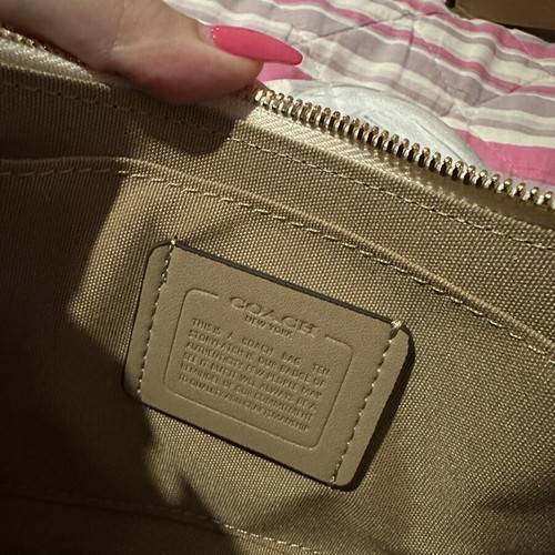 Coach shoulder bag new, beige and white