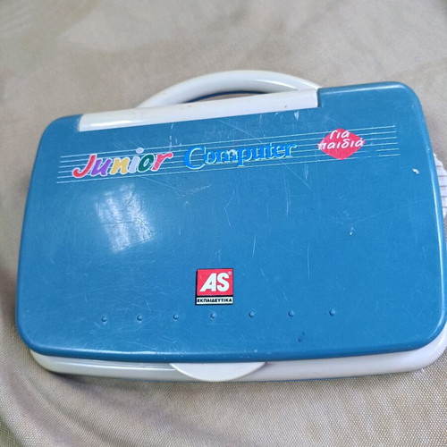 Junior computer used educational toy with 4 batteries