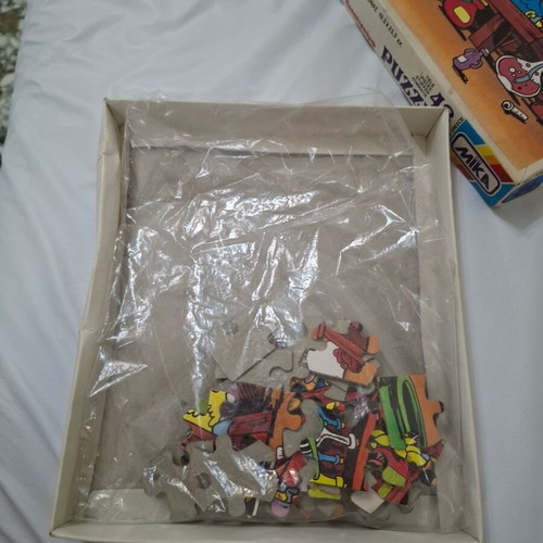 Smurfs 80's collectible puzzle used, 48 pieces
