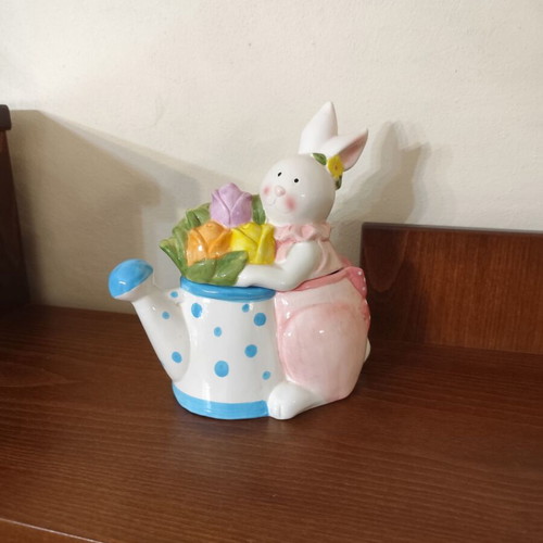 Decorative bunny like new with storage space
