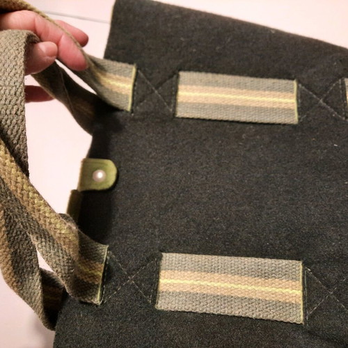 Haralas felt bag like new, dark olive with khaki straps