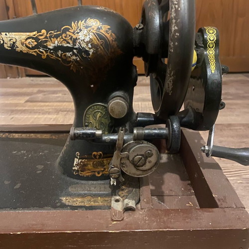 Singer sewing machine 1886 used, functional