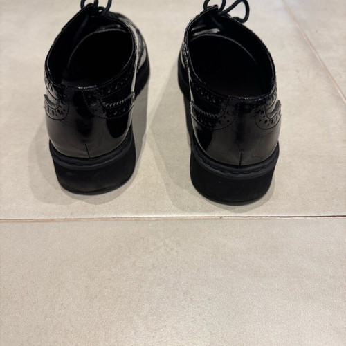 Aldo women's black patent leather shoes like new, size 39