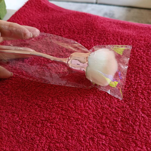 Women’s makeup brush new rose-shaped design