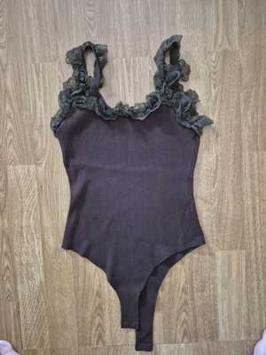 Brown bodysuit with lace used